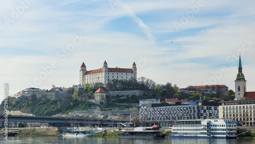 Canvas Print Bratislava Castle Overlooking the Danube River in Slovakia