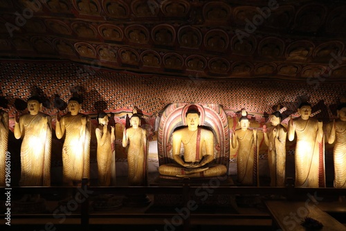 Bild auf Leinwand Les grottes de Dambulla - Sri Lanka