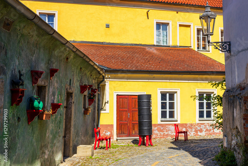 Obraz na płótnie Summer cityscape - view of the lane in the Latran district of the historical center of Cesky Krumlov, Czech Republic w salonie