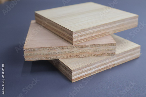 This photo showcases a plywood sample with a smooth texture and high durability, perfect for construction and furniture.