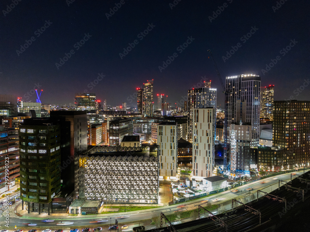 Fototapeta premium Sunrise Over Manchester Deansgate Square and Castlefield
