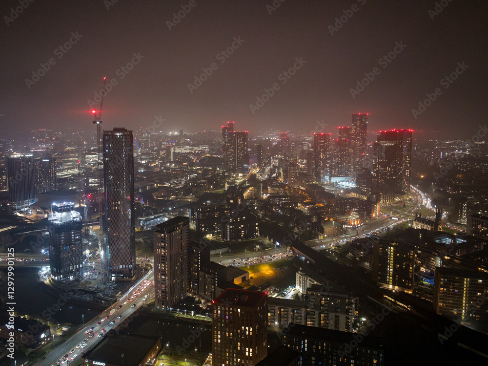 Fototapeta premium Sunrise Over Manchester Deansgate Square and Castlefield