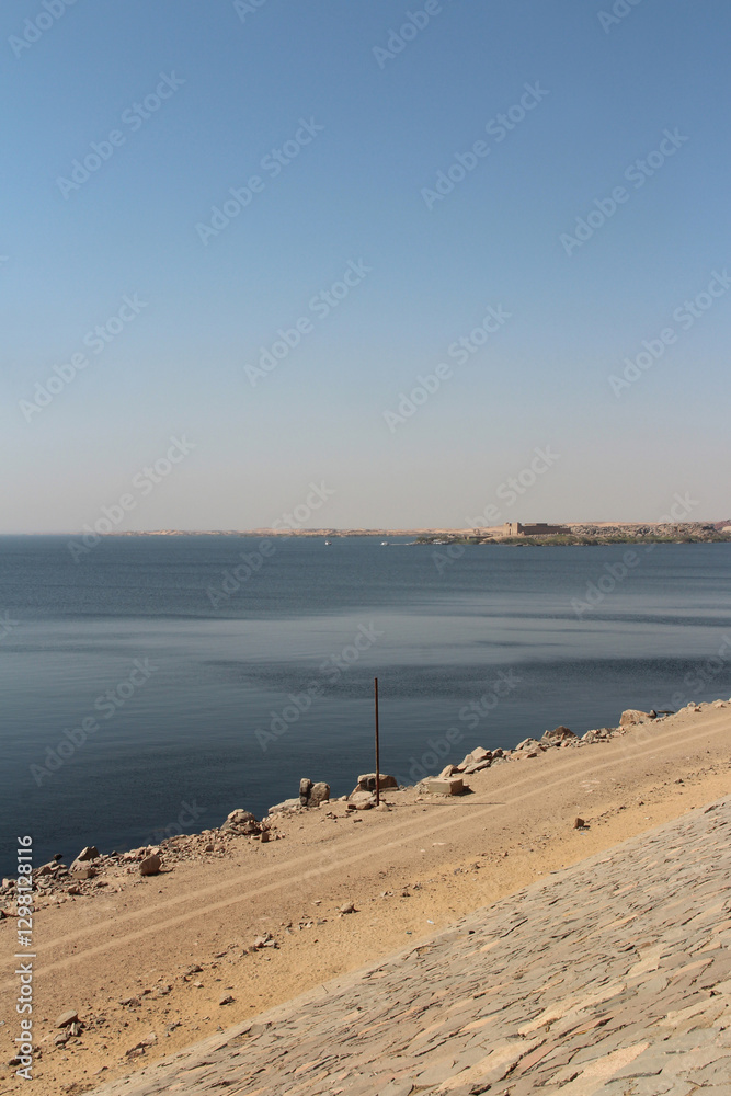 Φωτογραφία Panorama blue view of Aswan High Dam in sunny day, Egypt