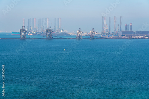 Obraz na płótnie Bore drilling industrial vessels, Bahrain w salonie