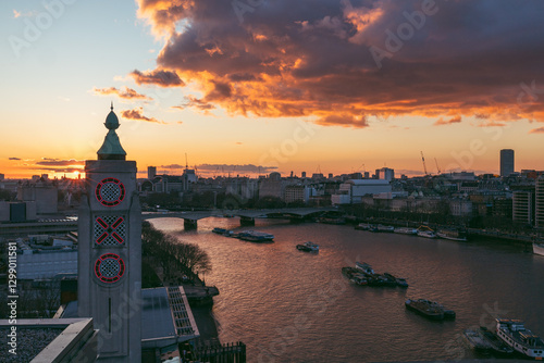 Canvas Print London Sunset from Sea Containers Building, Blackfriars near Southbank