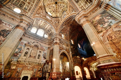 ペインのグラナダにある聖ジェローニモス修道院, Real Monasterio de San Jerónimo