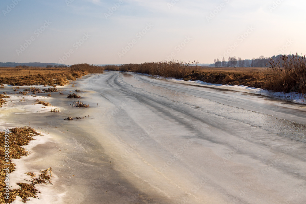 Przedwiośnie w Dolinie Górnej Narwi, Podlasie, Polska