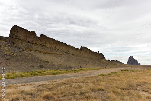 Obraz na płótnie Shiprock - New Mexico, USA w salonie