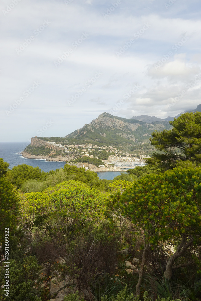 Obraz premium Sierra de Tramuntana natural park not far from Port Soller, Mallorca 