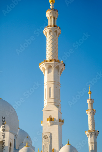 Sheikh Zayed Grand Mosque in Abu Dhabi one of the famous UAE landmarks