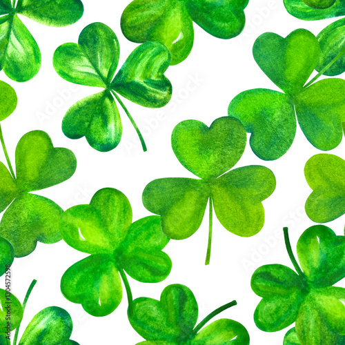 Seamless watercolor pattern for St Patrick's day, green Irish shamrocks, three leaf clovers, abstract wallpaper, on a white background