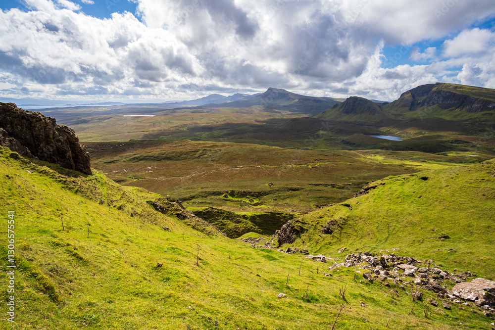 Naklejka premium The Quiraing, isola di Skye, Scozia