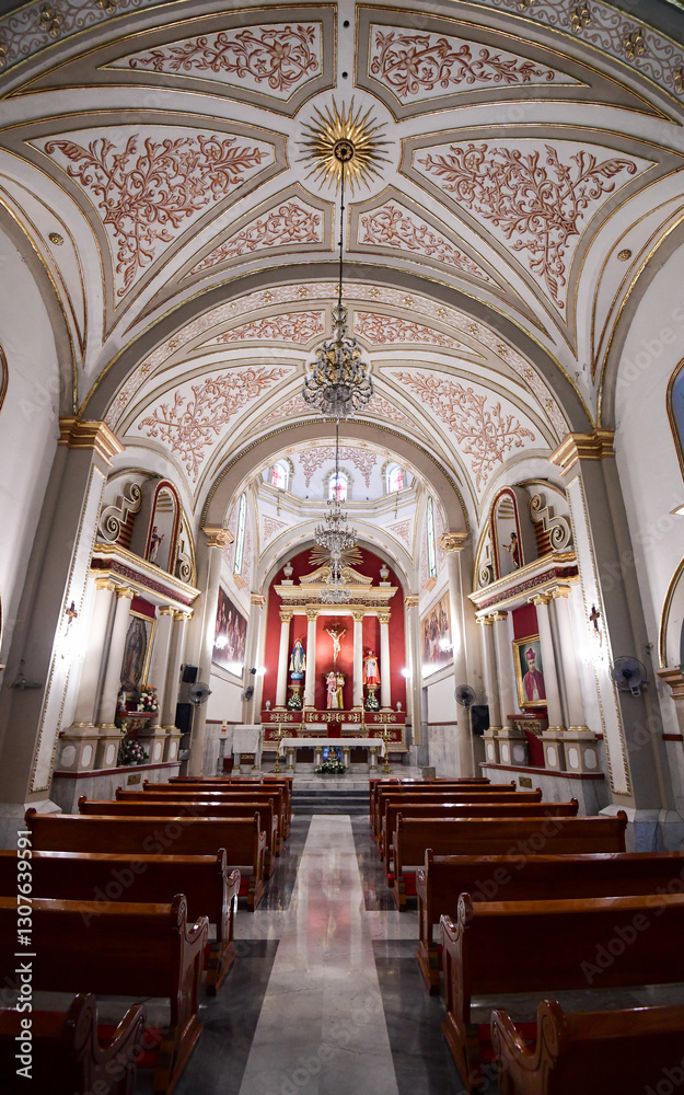 Fototapeta premium Inside a Church in Coatepec, State of Veracruz in Mexico