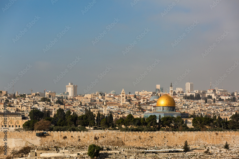 Fototapeta premium A viewpoint of Jerusalem from the Mount of Olives.