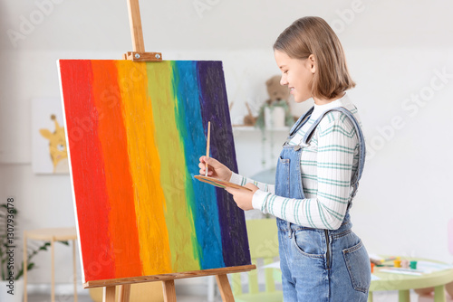 Teenage girl with palette p...