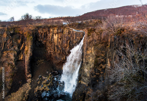 Obraz na płótnie Svartifoss waterfall in Vatnajokull national park in Iceland aerial view w salonie