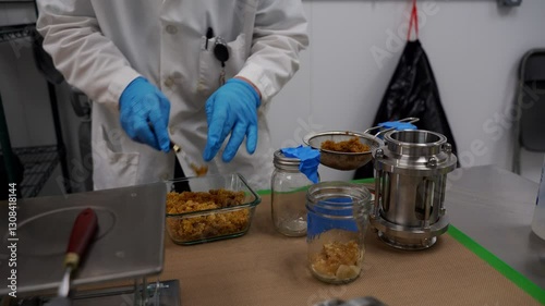 Extract Professional Separating Live Resin THC-A From Sauce