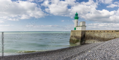 Leuchtturm von Le Treport in Seine-Maritime am Ärmelkanal