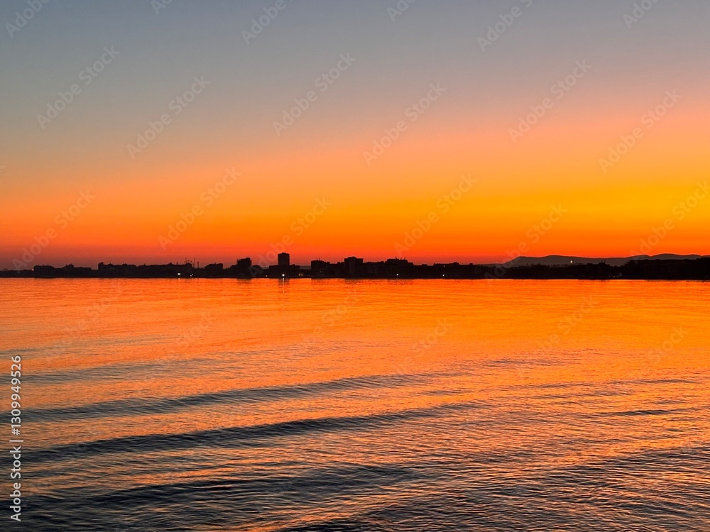 Obraz premium sunset at the beach
