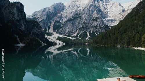 Wallpaper Mural lago di braies Torontodigital.ca