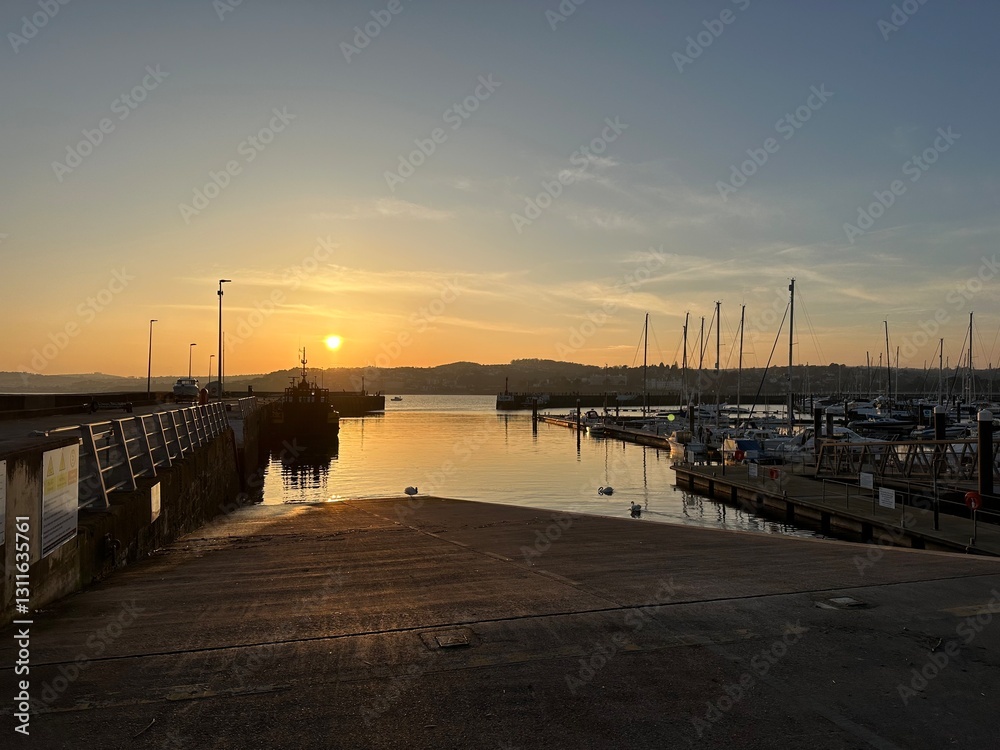 Obraz premium sunset at the harbour