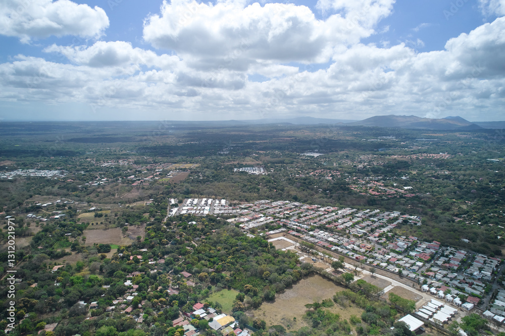 Fototapeta premium Big residential in central america landscape
