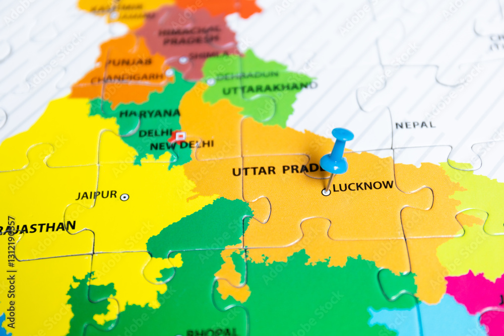 Naklejka premium Political map of India