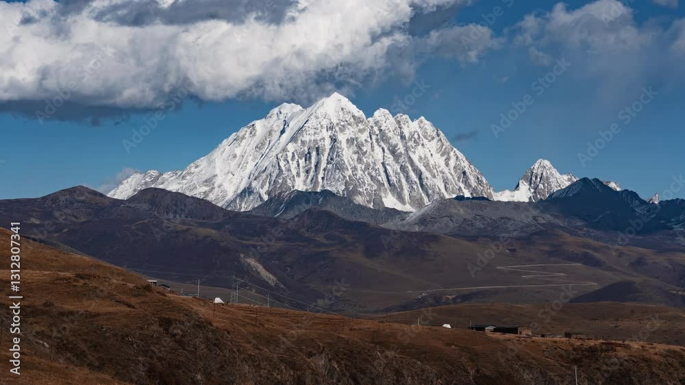 Captivating Time Lapse of Yala Snow Mountain in Tagong Town, Western Sichuan Captivating Time Lapse of Yala Snow Mountain in Tagong Town, Western Sichuan