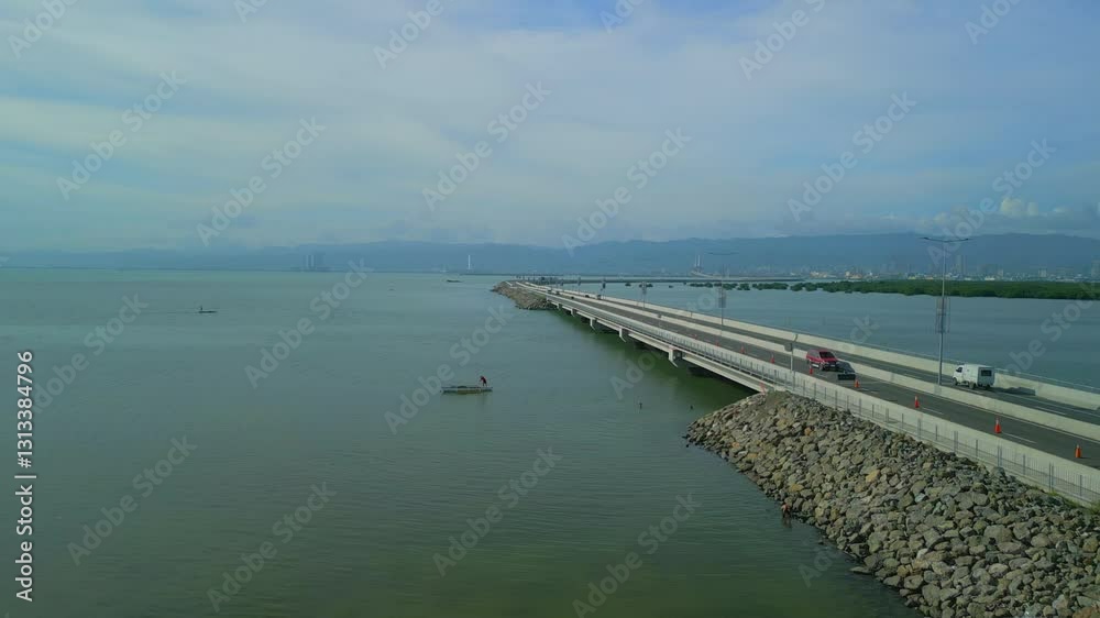 video of traffic on a bridge video of traffic on a bridge
