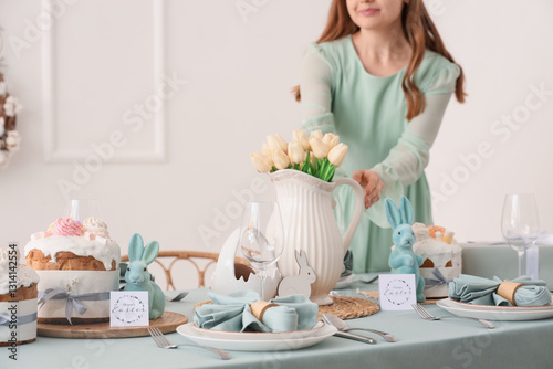 Beautiful woman decorating ...