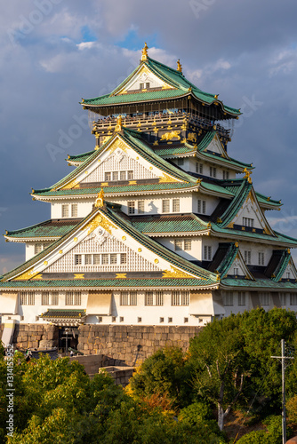 Obraz na płótnie Osaka Castle at sunset, Japan w salonie