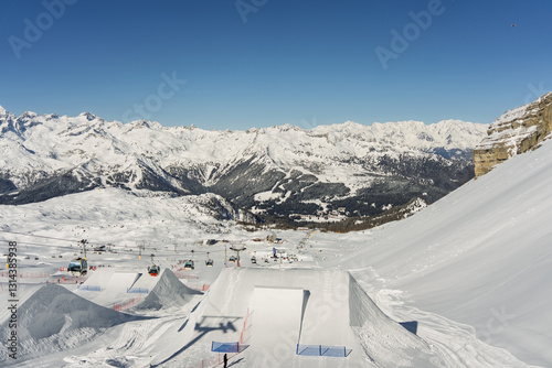 Slika na platnu Big kicker in snowpark