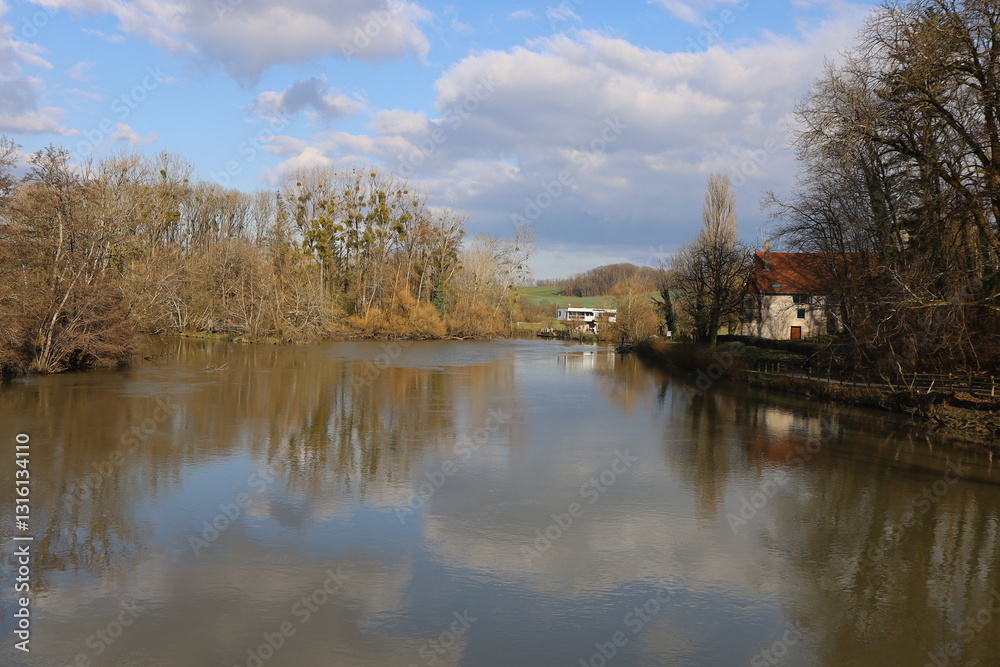 Φωτογραφία La rivière Saône en hiver, village de Chemilly, département de la Haute-Saône, F