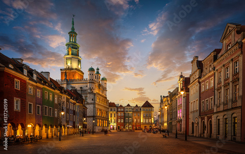 Old Market Square in Poznan, Poland, Europe.. Evening view.