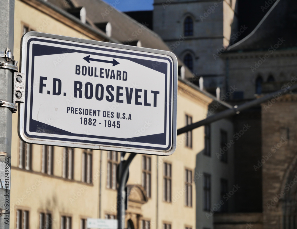 Fototapeta premium Franklin D. Roosevelt Boulevard street sign in Luxembourg City