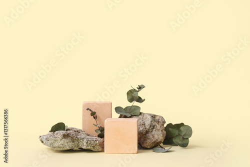 Decorative stone podiums wi...