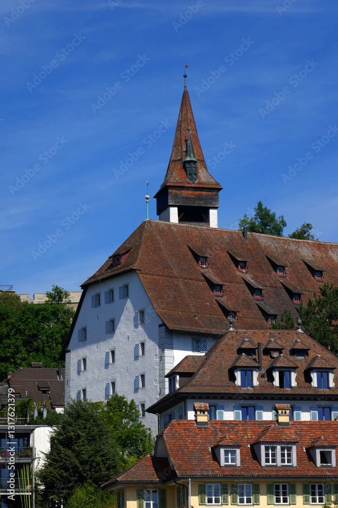 Obraz premium Museggmauer mit Luegislandturm und Museggmagazin in Luzern