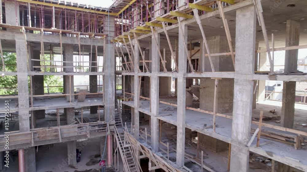 Edificio en construcción, Estructura. Footage de arquitectura. Ingeniería. Trabajo. Construir, inversión. 