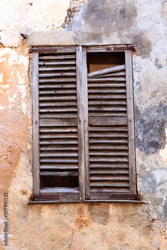 Obraz na płótnie Europe, Spain, Balearic Islands, Mallorca. Wood shuttered window. w salonie