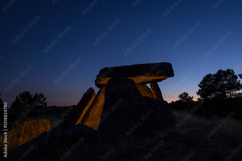 Dolmen Anta de Fonte Coberta near Alijo, Vila Cha, Portugal