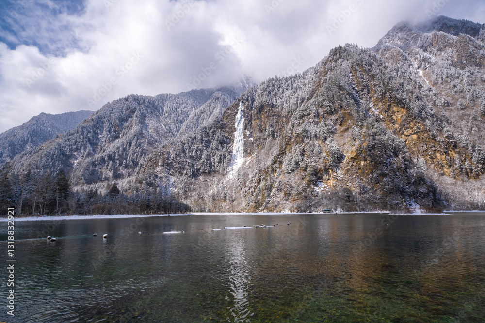 Bipenggou National Park in Sichuan China, is a natural reserve blessed with typical alpine views, including virgin forest, plateau lakes, glaciers, snow mountains, tinkling streams and waterfalls