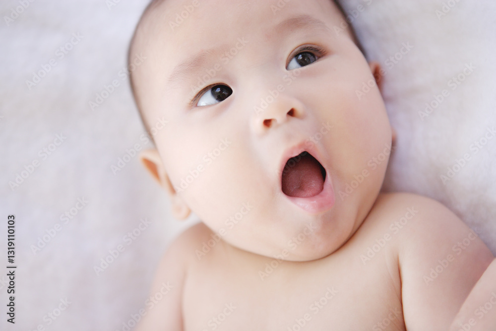 機嫌のいい元気な赤ちゃん 機嫌のいい元気な赤ちゃん