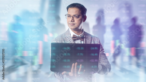 Man financial analyst. Indi...