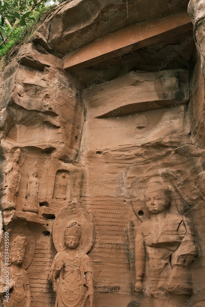 Obraz premium traditional Buddhist stone carvings in Anyue，Sichuan