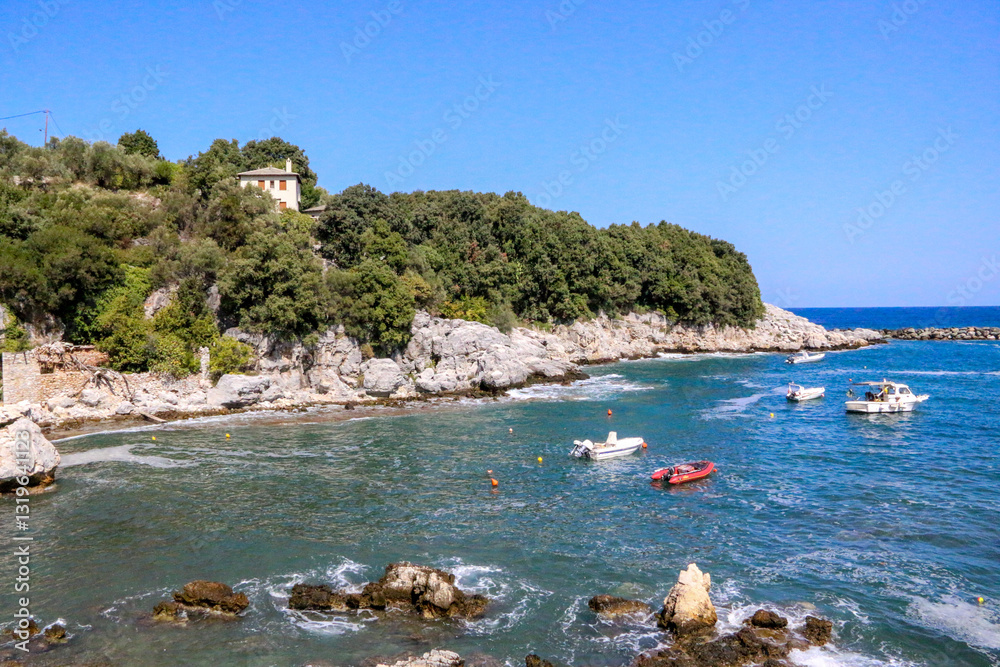 Obraz premium View of the coast of the mediterranean sea - Pelion peninsula