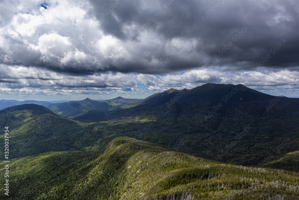 Fototapeta premium View from Mount Garfield in the White Mountains in New Hampshire
