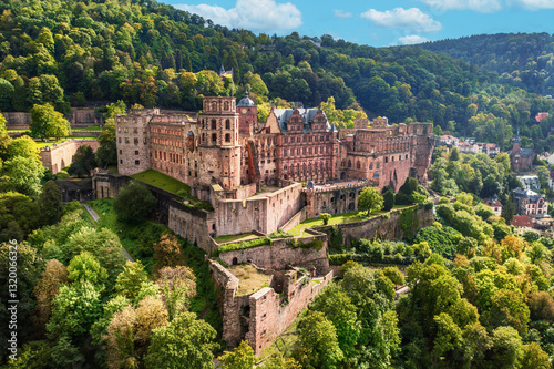 Obraz na płótnie The castle ruin in Heidelberg, Baden Wuerttemberg, Germany, travel destination