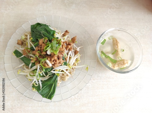 chicken noodles and wanton soup