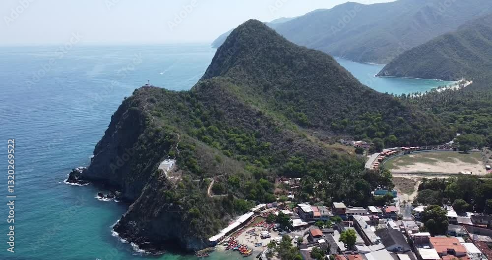 Vista aérea de Puerto Colombia - Choroni, en Aragua Venezuela