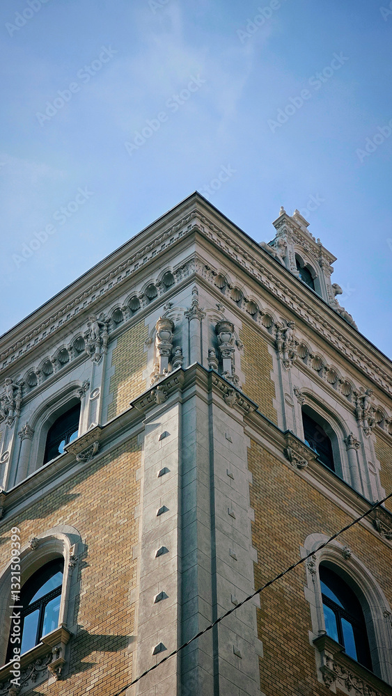 Obraz premium architectural details of old houses in the center of budapest